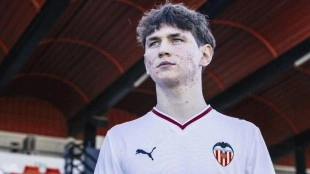 El Valencia CF incorpora al húngaro Sztojka a su Academia