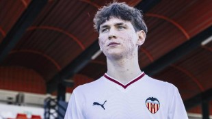 Mark Sztojka, futbolista húngaro de 16 años, nuevo fichaje cantera Valencia CF