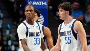 Sergio de Larrea seduce a los Mavericks en la pretemporada NBA