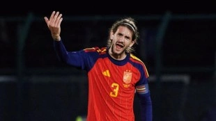 Yarek Gasiorowski entra en la historia de la selección española