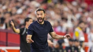 El Burnley busca a Corberán tras el caos de Hayen