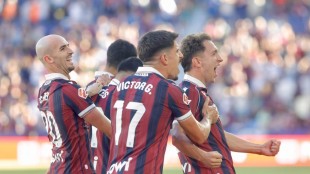 Levante UD entrenamiento formación táctica 4-1-4-1 Luís Castro