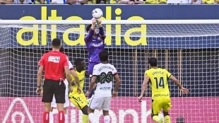 Villarreal y Elche empatan sin goles en La Cerámica