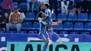 Víctor Jr. brilla en el Real Valladolid con dos asistencias ante Albacete