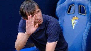 El Cádiz destituye a Celades tras diez jornadas sin reacción