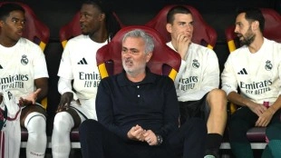 Mourinho se queja de los horarios antes de visitar Valencia